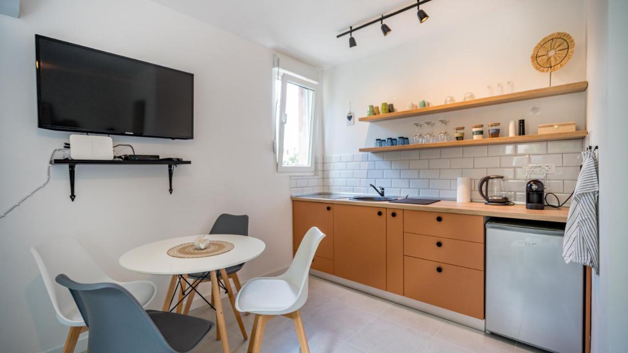Cozy Apartment, 10 Minutes Walking Distance From The Old Town Kotor Kültér fotó