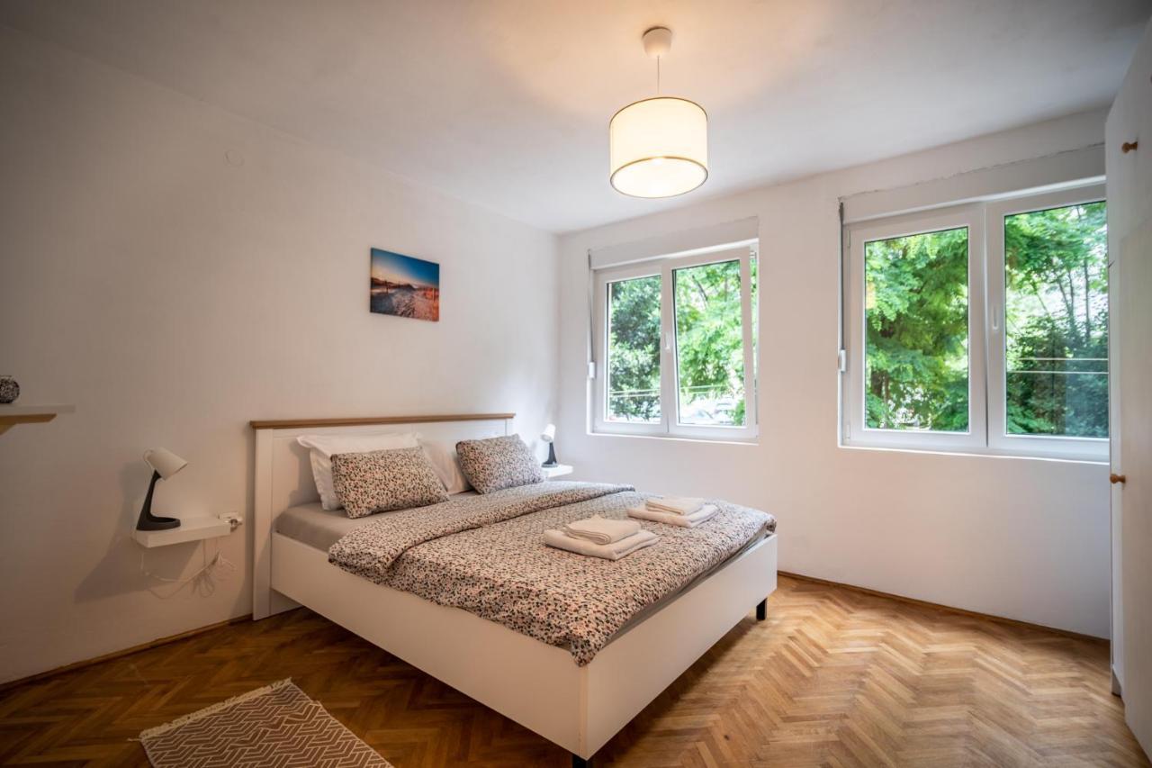 Cozy Apartment, 10 Minutes Walking Distance From The Old Town Kotor Kültér fotó